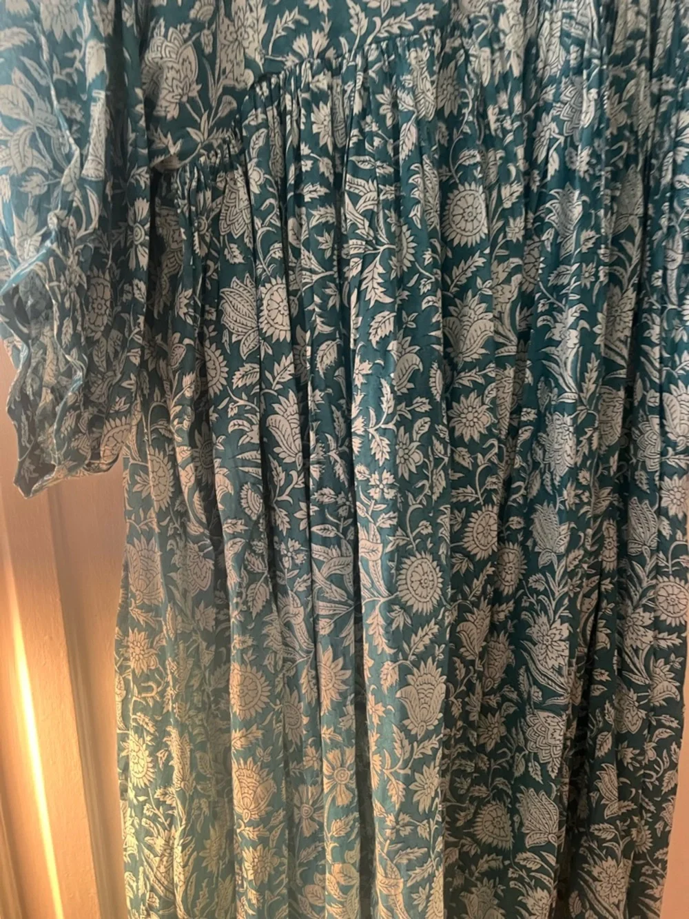Daughters of India Teal Floral V-Neck Midi Dress - Picture 3 of 4